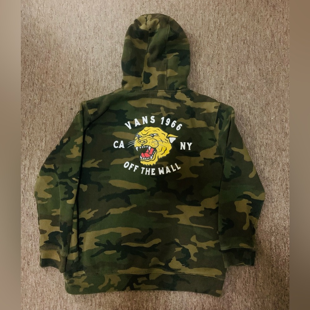 Boys graphic hoodie size XL